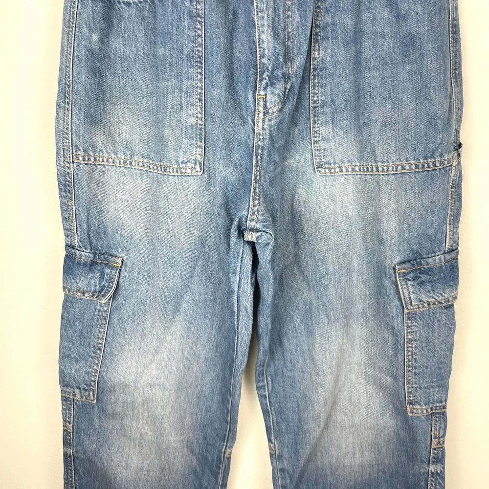 Free People Ezra High Waisted Cargo Jeans In Medium Wash Size 30 New